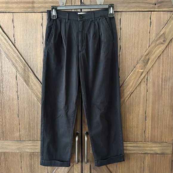 Pistola Kellin High Rise Pleated Cotton Ankle Trouser in Fade to Black Size 27 - Picture 5 of 10